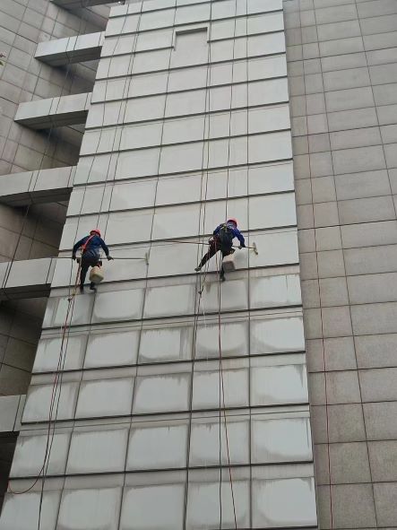 沙湾区高空外墙清洗